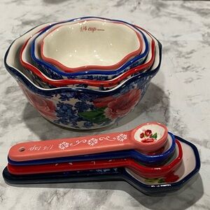 The Pioneer Woman Nesting Measuring Bowls & Spoons Set 8 piece Floral  Stoneware